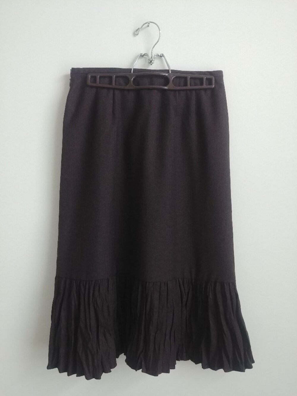 Ann Taylor wool midi skirt dark chocolate brown pleated flounce bottom 4 Petite